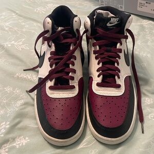 Nike men’s court vision